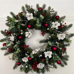 red & white Xmas wreath